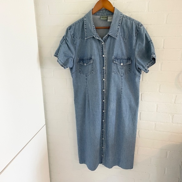 Vintage Mini Shirt Dress Snap down Denim Jean Light wash Embroidery Western XL - Picture 15 of 15